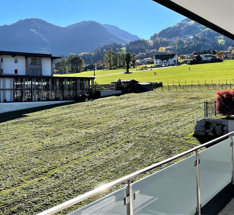 H21 - Modernes Ferienhaus 145Qm, 4Sz, Wellnessbereich Mit Sauna Und Dachterrasse Mit Panoramablick, Kuehlen Und Heizen Mit Geothermie Fügen Zewnętrze zdjęcie