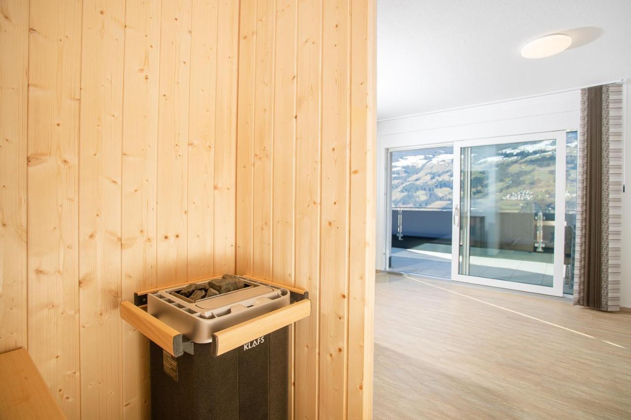 H21 - Modernes Ferienhaus 145Qm, 4Sz, Wellnessbereich Mit Sauna Und Dachterrasse Mit Panoramablick, Kuehlen Und Heizen Mit Geothermie Fügen Zewnętrze zdjęcie