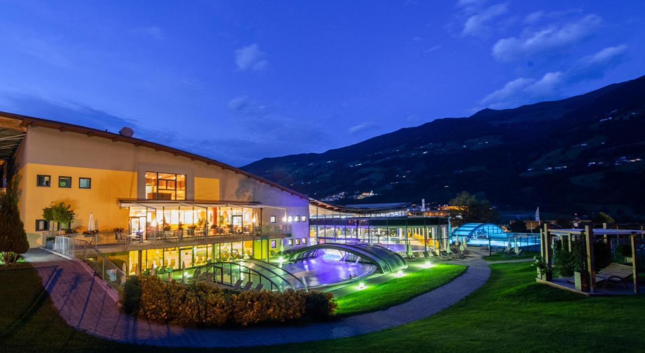 H21 - Modernes Ferienhaus 145Qm, 4Sz, Wellnessbereich Mit Sauna Und Dachterrasse Mit Panoramablick, Kuehlen Und Heizen Mit Geothermie Fügen Zewnętrze zdjęcie