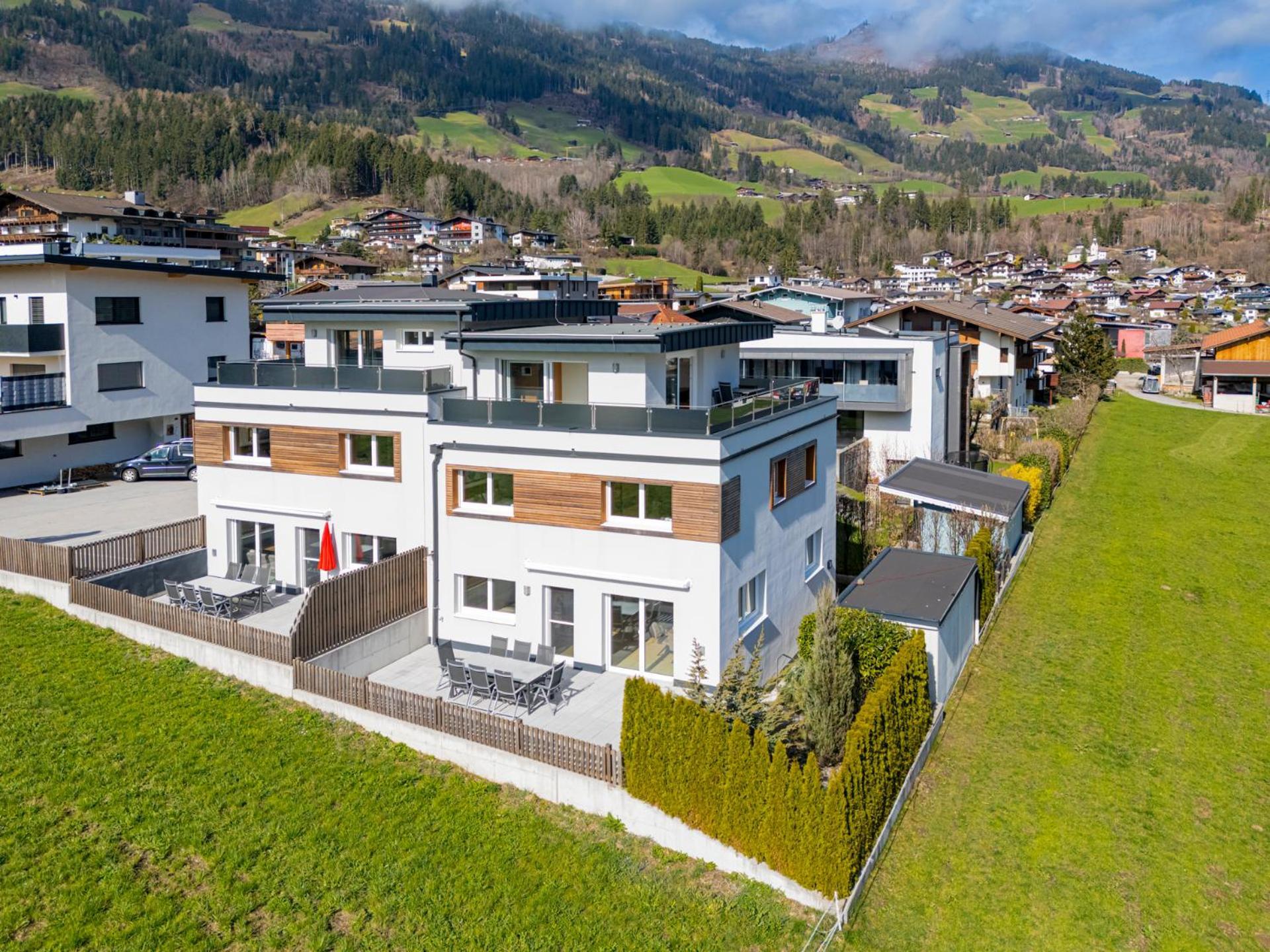 H21 - Modernes Ferienhaus 145Qm, 4Sz, Wellnessbereich Mit Sauna Und Dachterrasse Mit Panoramablick, Kuehlen Und Heizen Mit Geothermie Fügen Zewnętrze zdjęcie