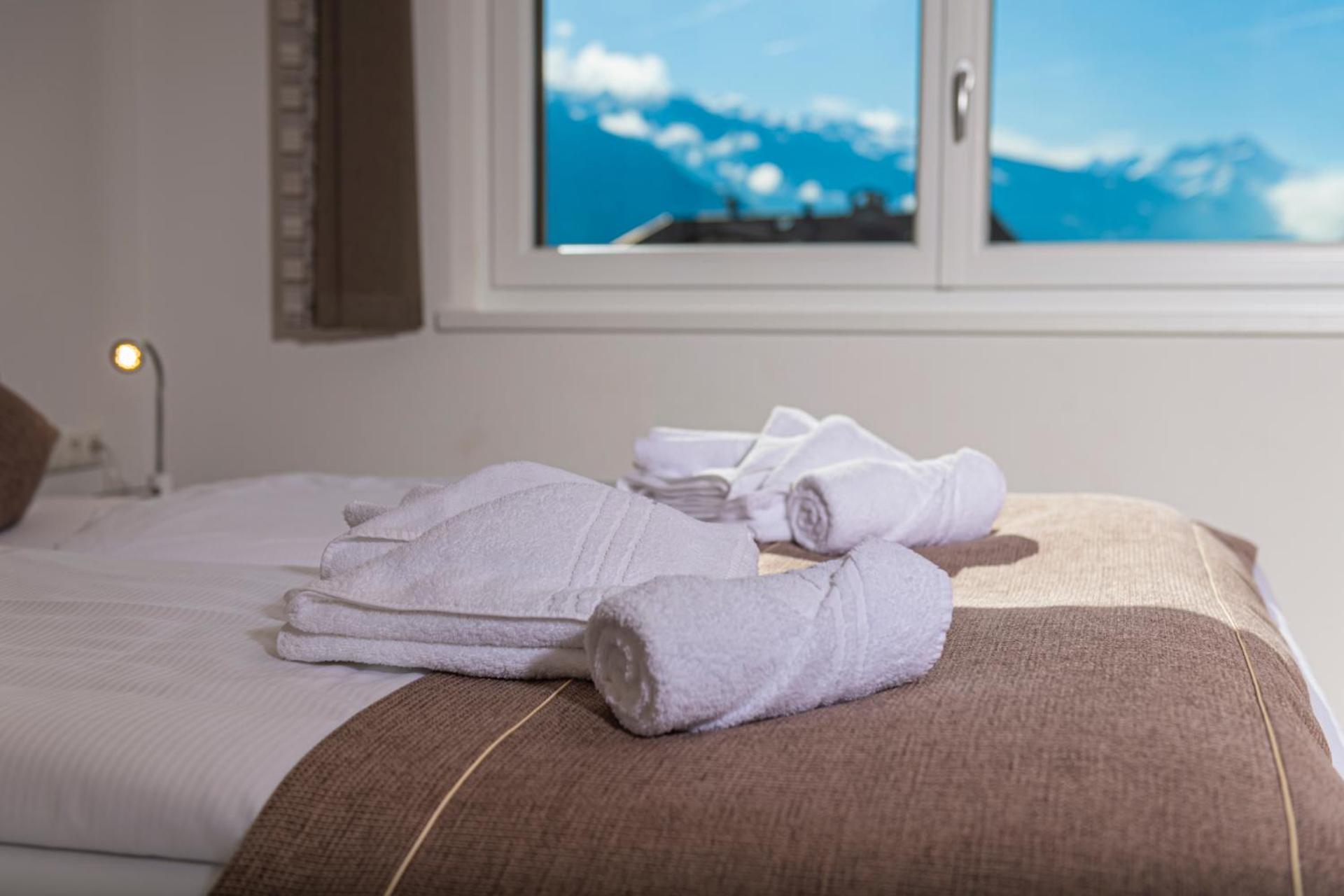 H21 - Modernes Ferienhaus 145Qm, 4Sz, Wellnessbereich Mit Sauna Und Dachterrasse Mit Panoramablick, Kuehlen Und Heizen Mit Geothermie Fügen Zewnętrze zdjęcie