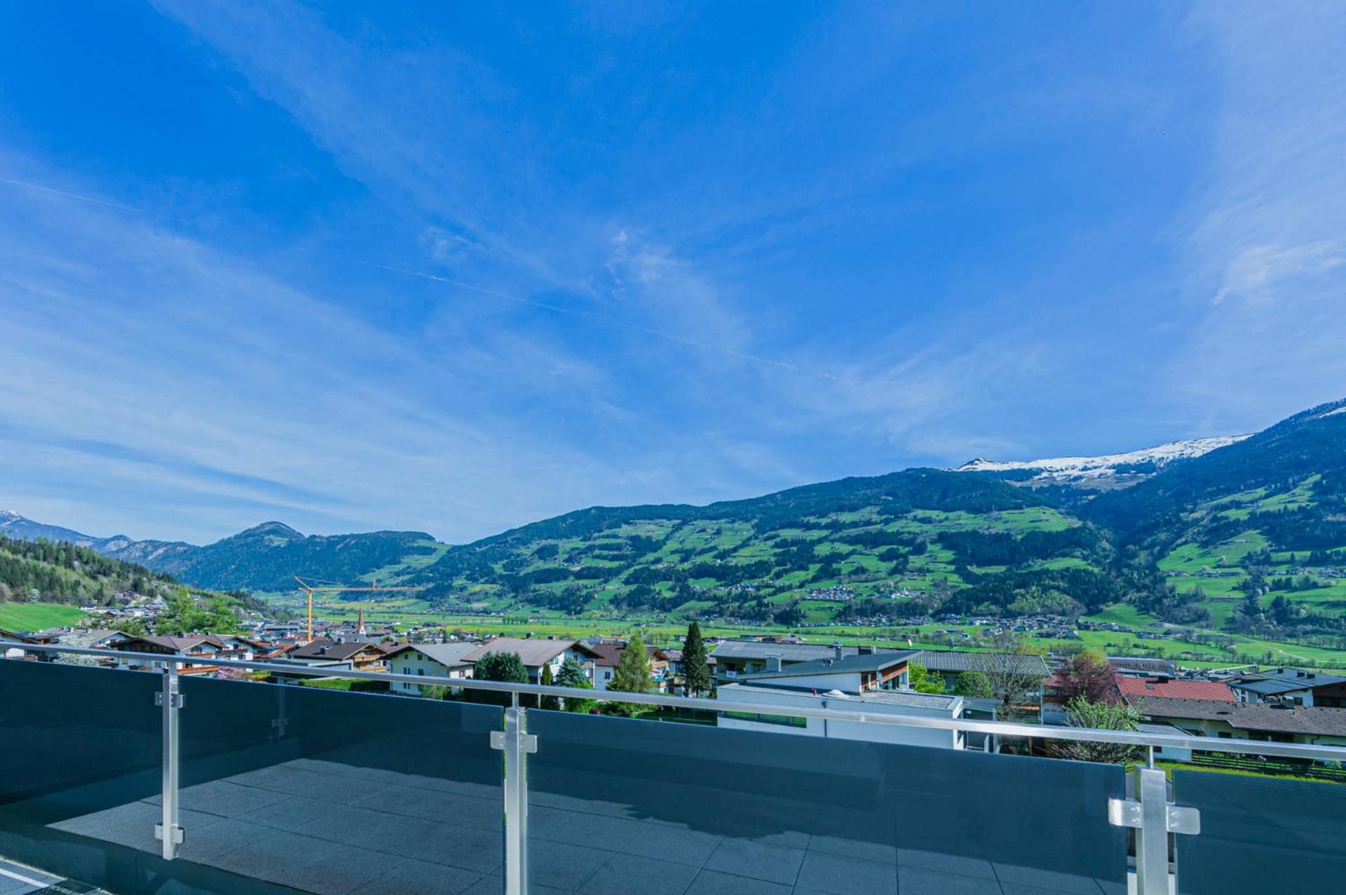H21 - Modernes Ferienhaus 145Qm, 4Sz, Wellnessbereich Mit Sauna Und Dachterrasse Mit Panoramablick, Kuehlen Und Heizen Mit Geothermie Fügen Zewnętrze zdjęcie